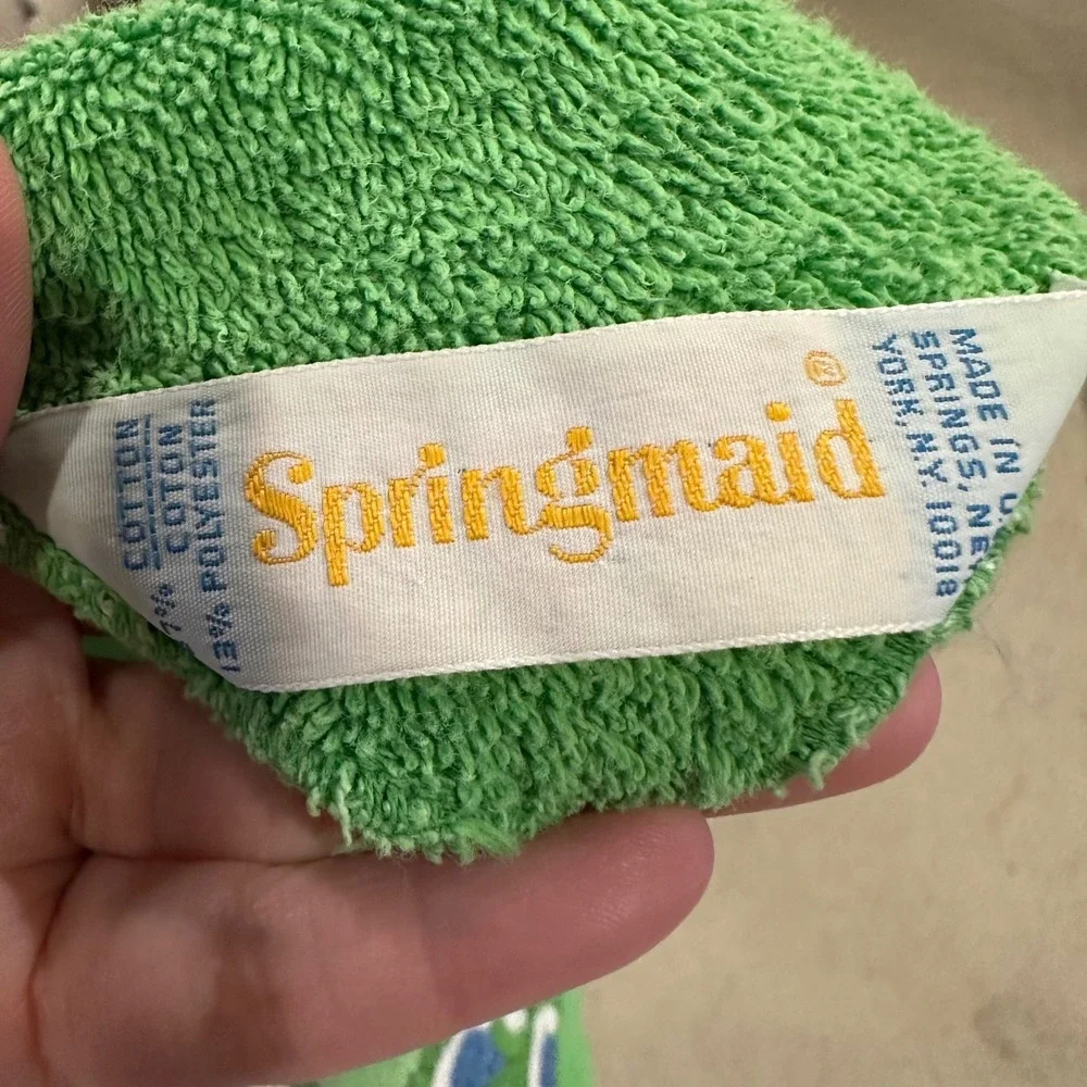 Springmaid Vintage Green Embroidered Trim Bath Towel and Wash Cloth Set‎
